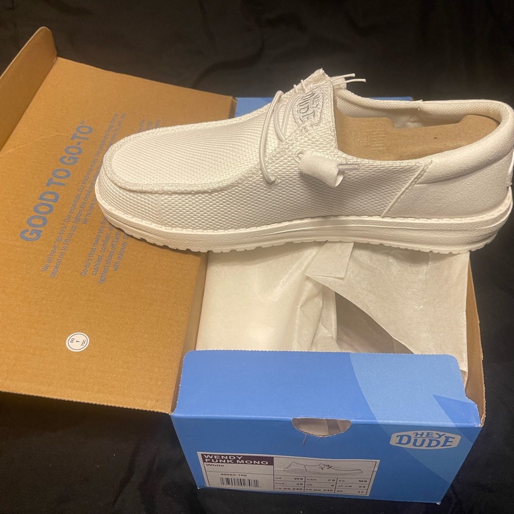 Hey Dude  (Wendy funk mono white size 8w)